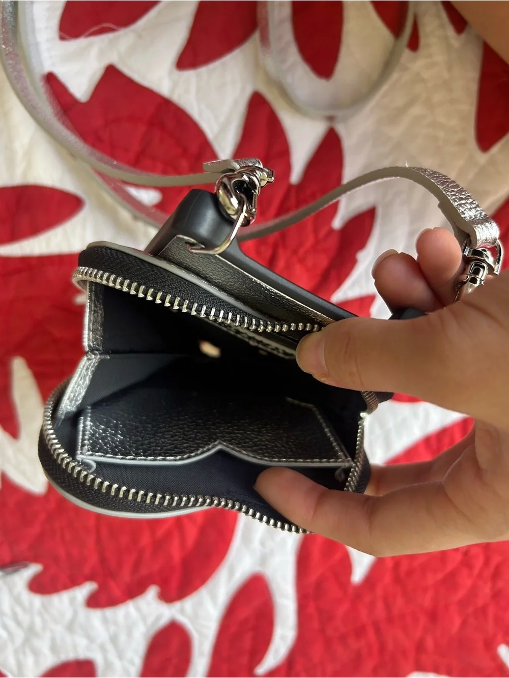 Bandolier silver heart case